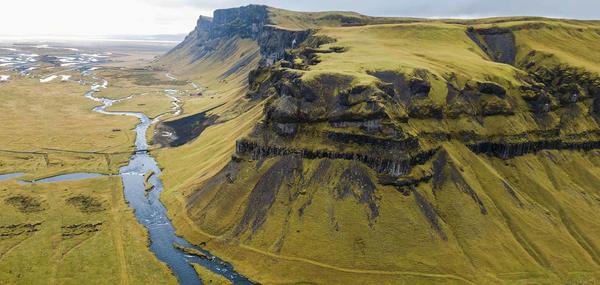 River and Mountain 